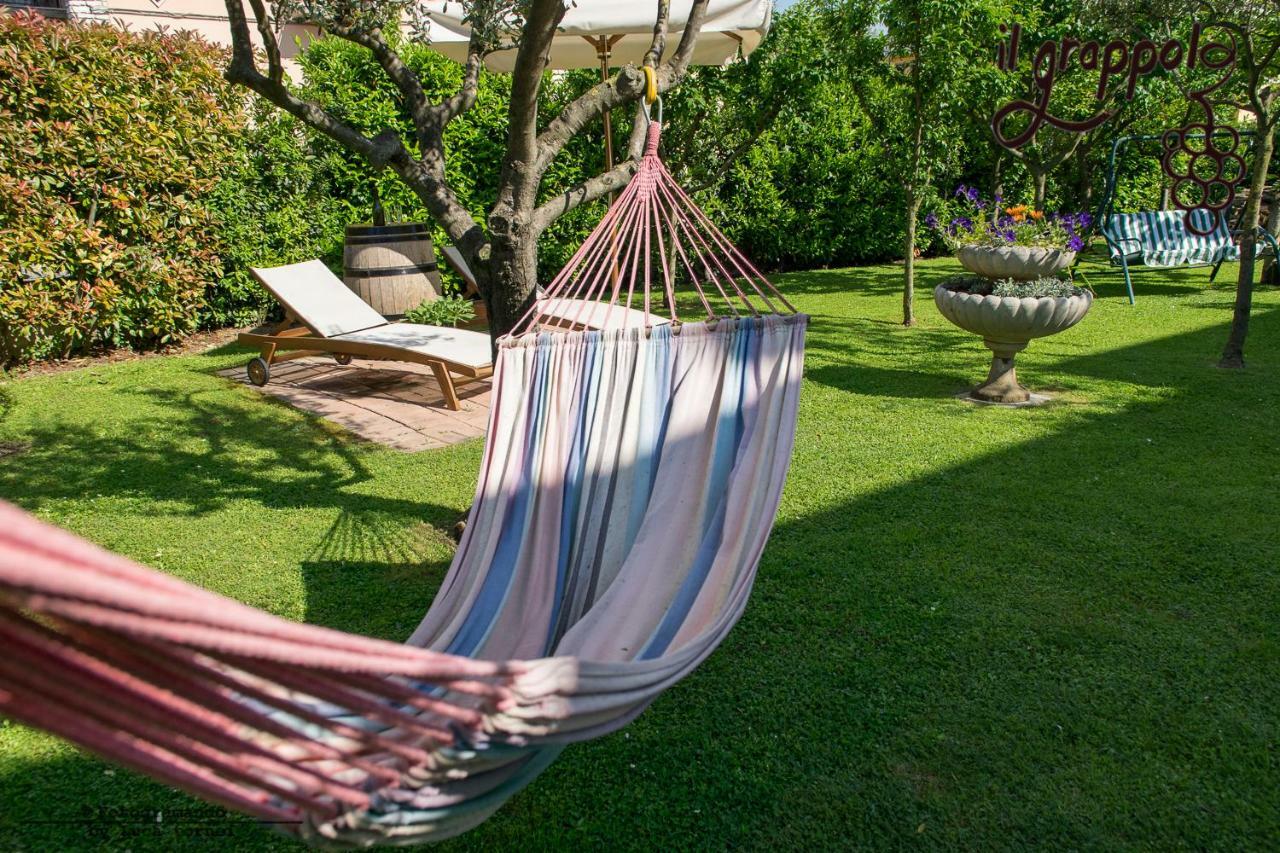 B&B Il Grappolo Foresteria Lombarda Sirmione Exterior photo